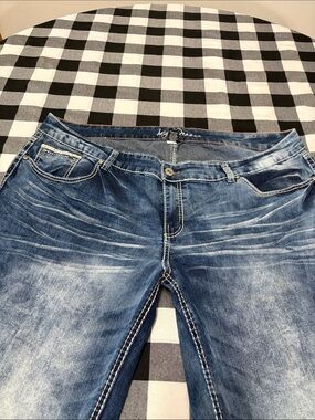 Ariya Flare Bootcut Jeans San Juan Whiskering Women's Plus Size 22 x 31 Stretch